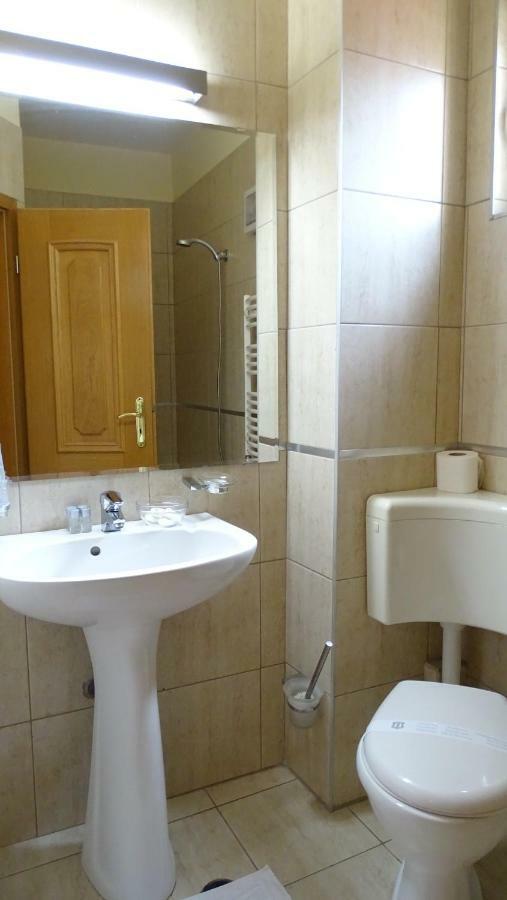 Casa Elysee Hotel Deva Ngoại thất bức ảnh