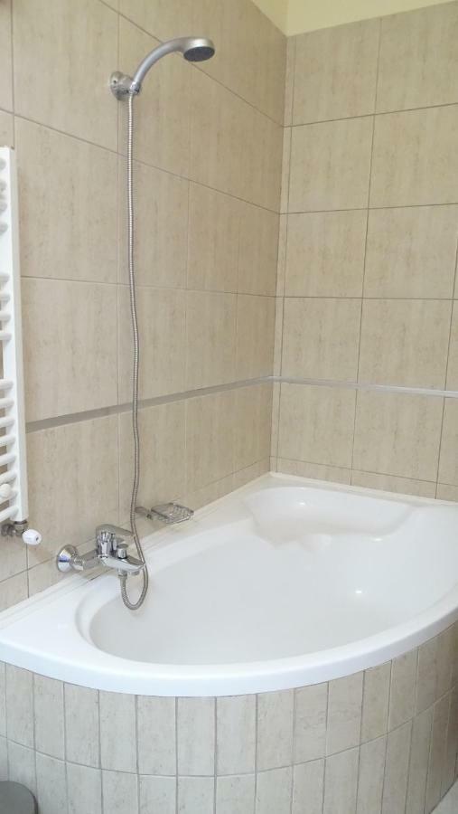Casa Elysee Hotel Deva Ngoại thất bức ảnh
