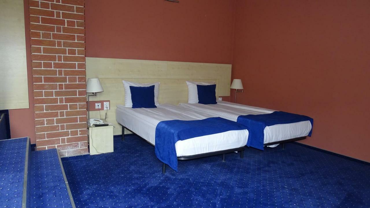 Casa Elysee Hotel Deva Ngoại thất bức ảnh