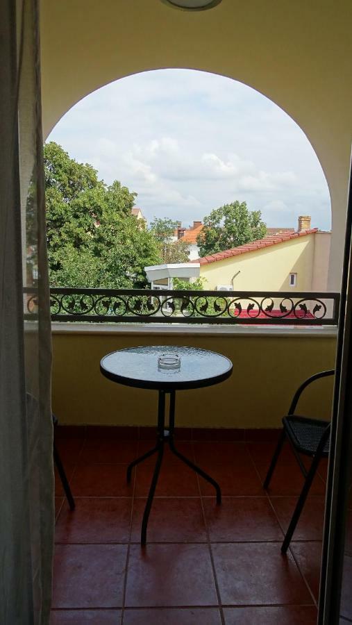 Casa Elysee Hotel Deva Ngoại thất bức ảnh